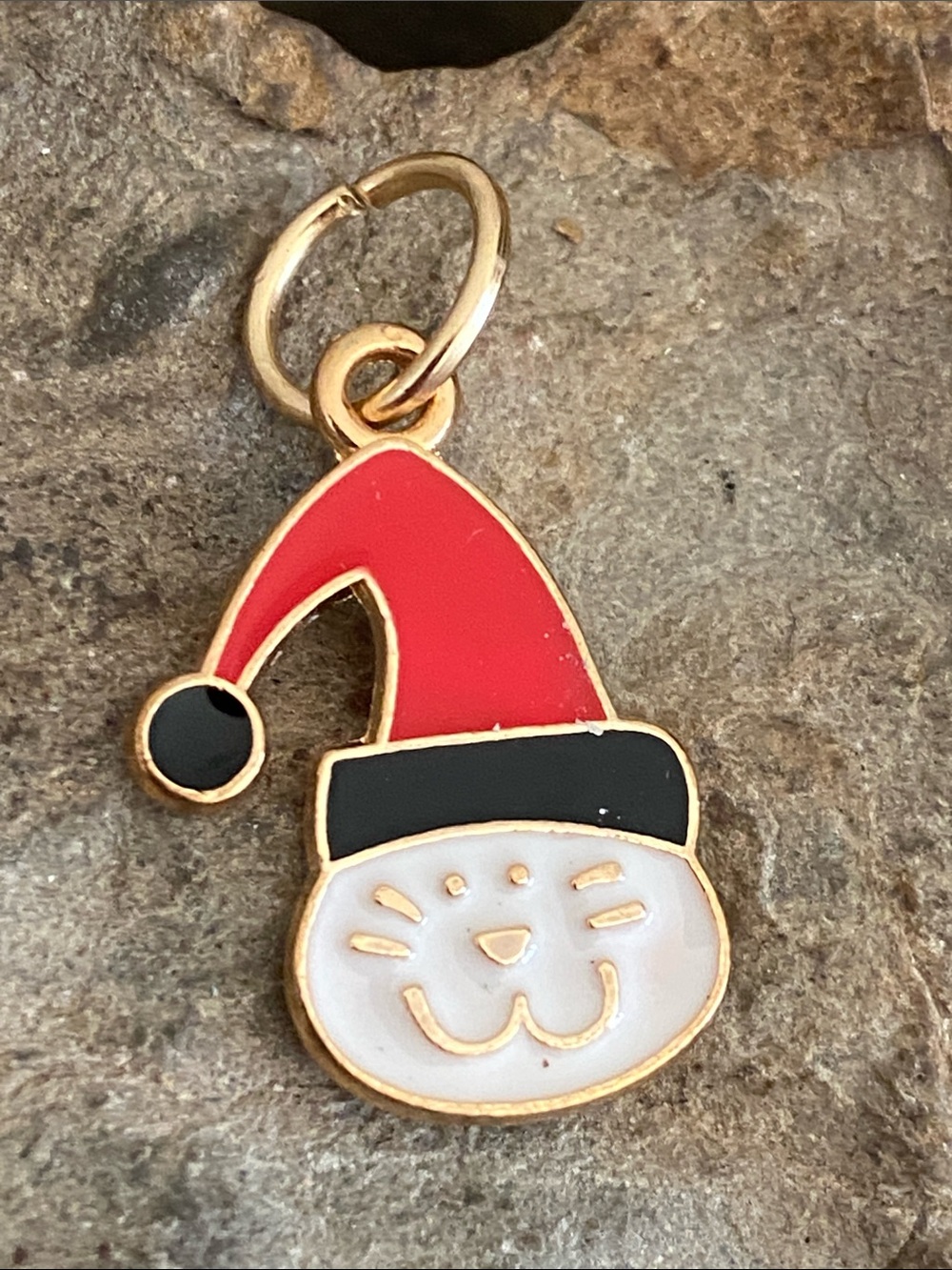 5/$10❤️❤️❤️NEW Cat o Claus Charm Pendant